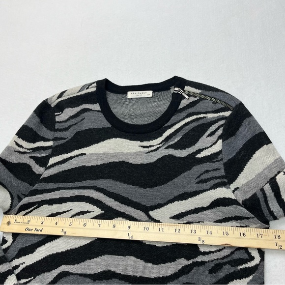 Equipment Femme Womens Wool Crew Neck Zebra Pullover Sweater Size S - Picture 4 of 7